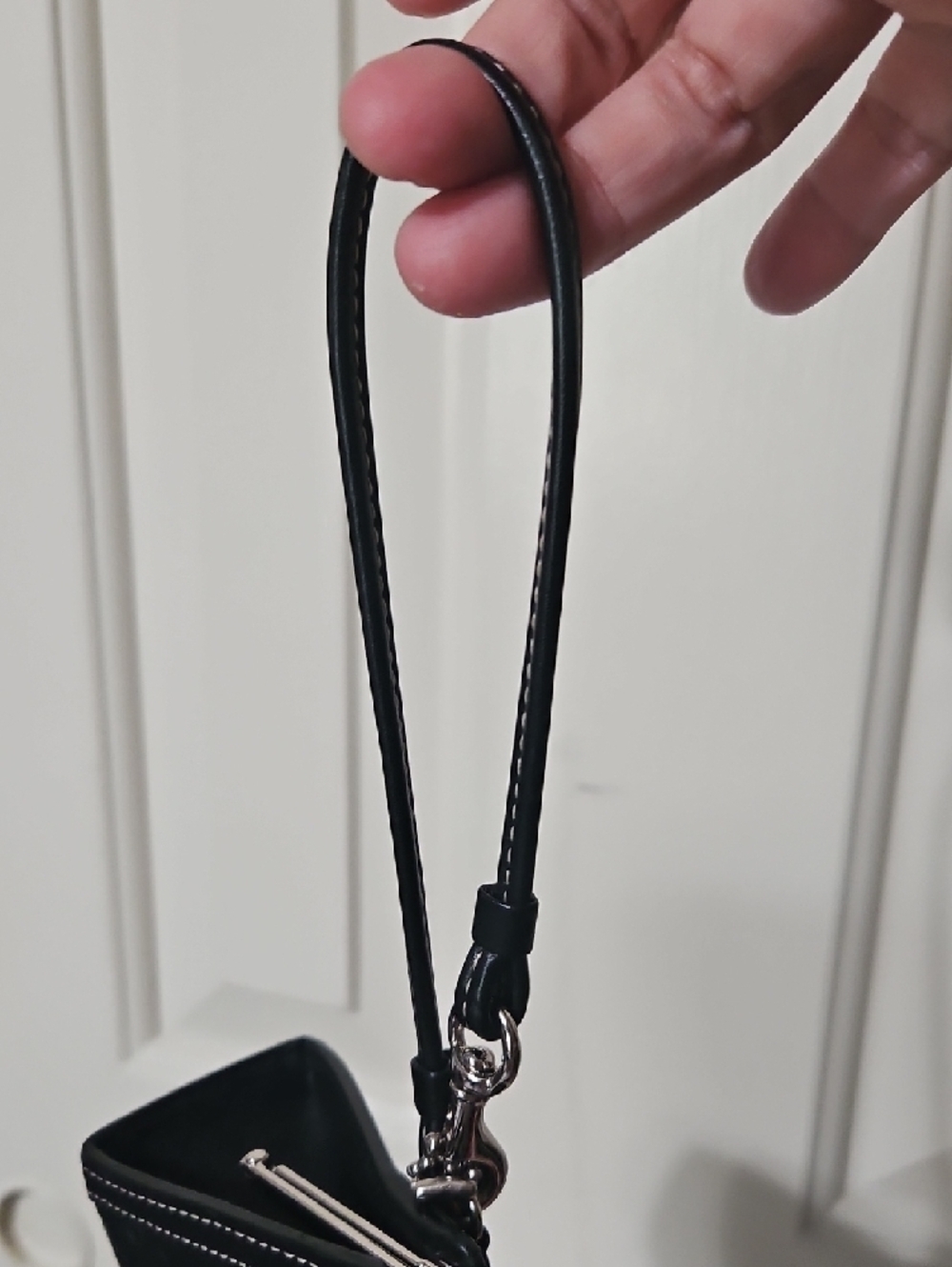 Coach NWOT Y2K Black Embossed Signature Leather Kisslock Wristlet Clutch - Picture 10 of 10